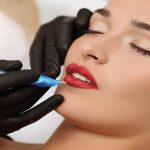 تاتوی لب آموزشگاه گل گیس