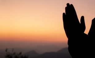 دعا برای رفع دعوا در خانه و ایجاد مهر و محبت